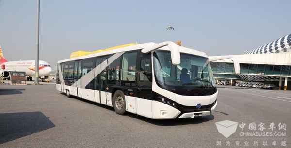 助力航空业零排放 比亚迪获深圳机场首批纯电动摆渡车订单