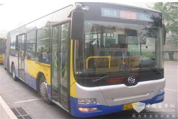 四川：全省城市公交司机座将安装防护隔离设施