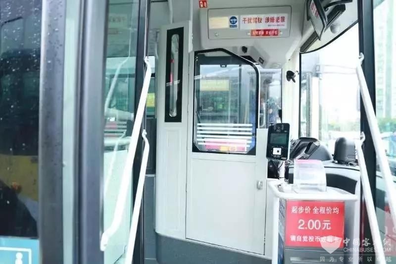 重庆：6812辆公交车驾驶室已装隔离设施！