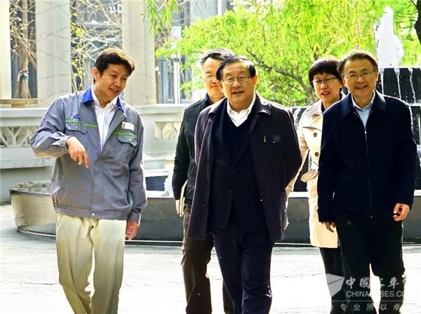 全国政协副主席、中国科协主席万钢调研精进电动