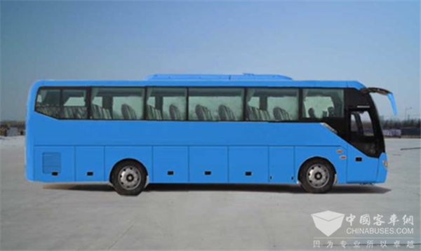 与卡车相比同样是大型车，为何客车的驾驶舱很低?