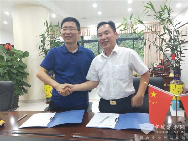 安全护航不停歇!中通客车打造的又一校车销售范本