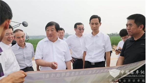 谭旭光：潍柴要在山东扶贫攻坚战中走在前列