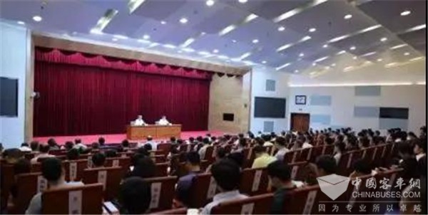 交通运输部半年工作会要求：稳步推进交通运输综合行政执法改革