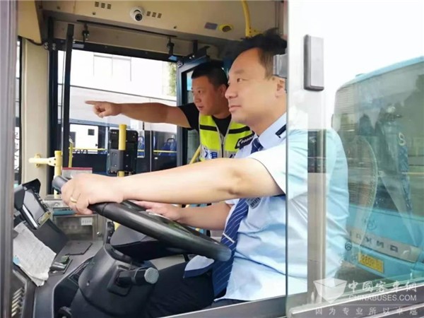 江苏：无锡公交集团中秋节开通全盛安仁机械定制公交