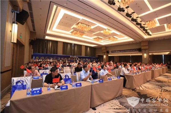 第三代新能源客车首亮相 开沃汽车产品推介会在深举行