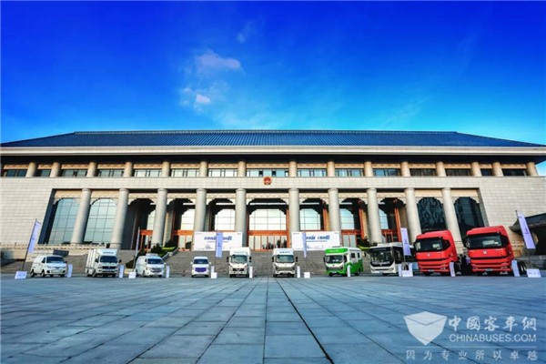 吉利商用车全系产品走进西安 推动国家物流枢纽建设进程