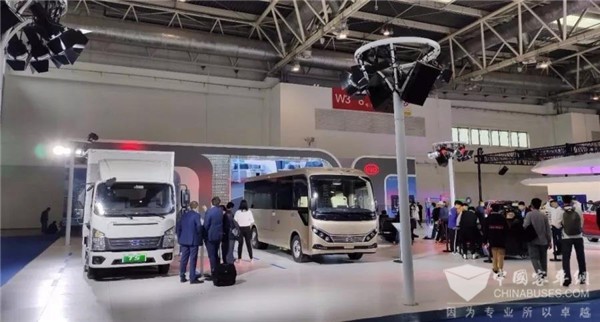 内外焕新!比亚迪全新一代C6纯电动客车闪耀2019世界智能网联汽车大会