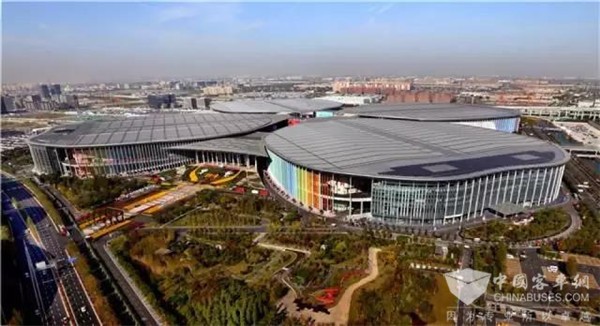 进博会开幕 中车电动“智联共享”纯电动客车再担重任!