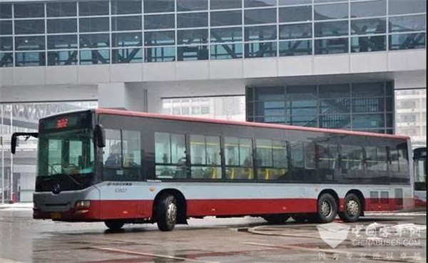 北京：扫码乘车、5G应用…越来越智能的北京公交