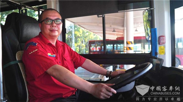 广州珍宝巴士杨经铨：多一份包容与理解 让乘客舒服乘车