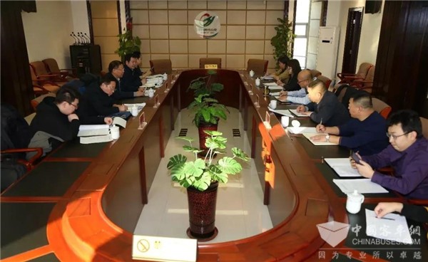 内蒙古：呼和浩特市审计局领导一行到公交总公司调研