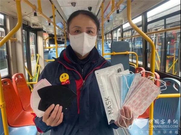 抗“疫”路上迎妇女节，岛城这些巾帼女将坚守岗位绽芳华