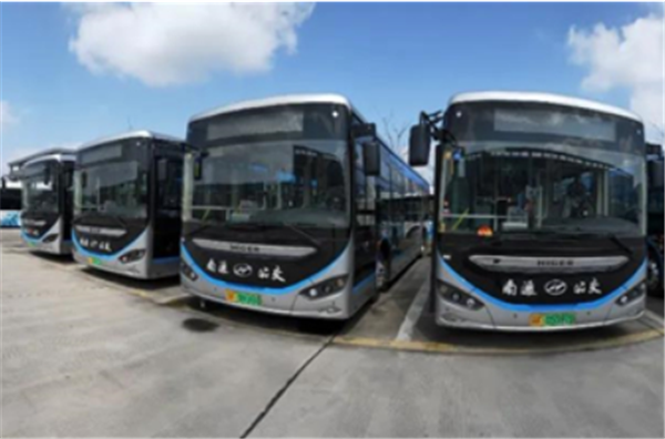 南通公交迎“蔚蓝”  苏州金龙智能网联公交助市民便捷出行