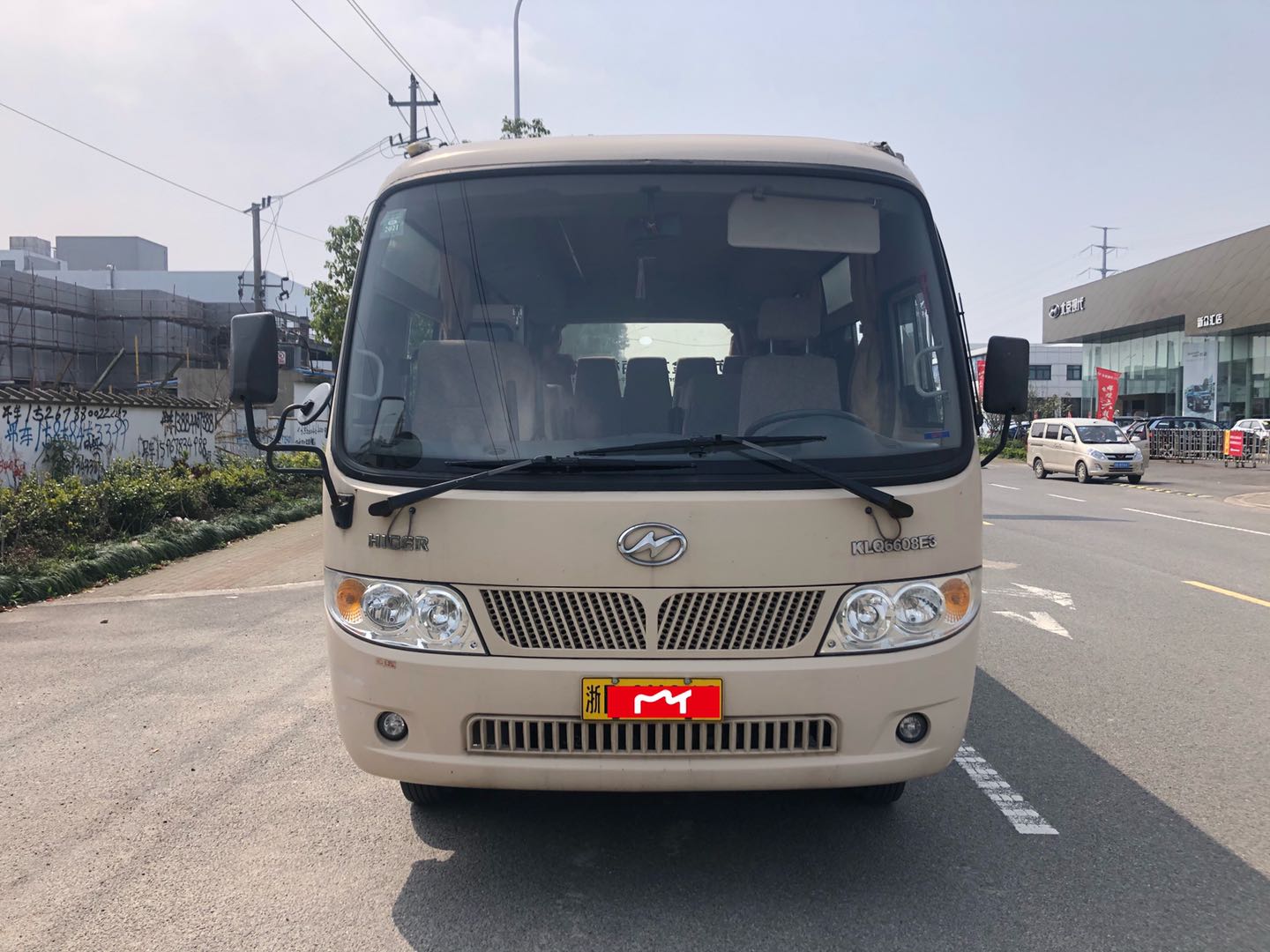 19座金龙客车