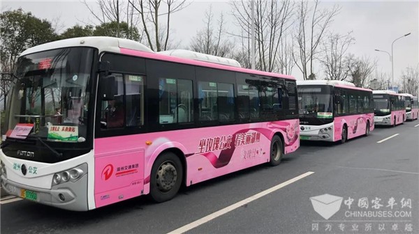 乘欧辉赏美景，走进湖州“玫瑰红”公交风景线