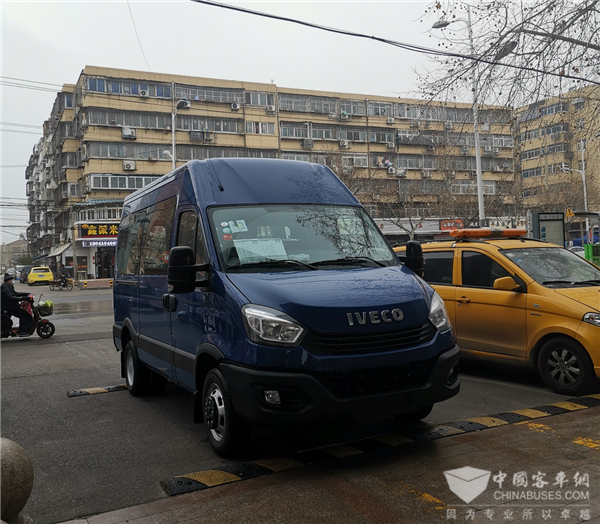 仅用一周时间 又有三台依维柯欧胜防疫车奔向抗疫一线!