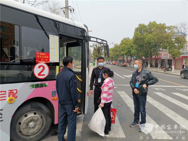 湖北公交客流逐渐恢复 仍担负防疫保障运输