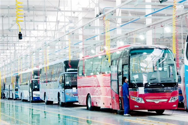 积极响应习总书记号召 宇通客车复工达产“火力全开”
