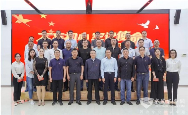 把严的主基调长期坚持下去！无锡公交集团开展“5.10”思廉日主题教育活动