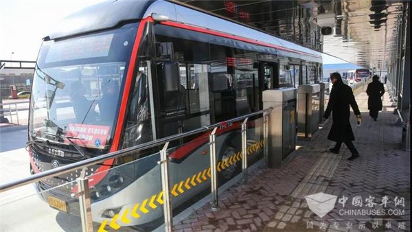 上海这片区域将建“71路”中运量BRT，使用氢燃料电池，探索氢能应用场景