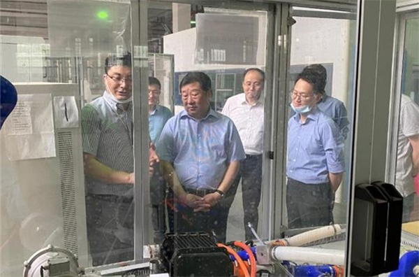 谭旭光在江苏昆山调研氢燃料电池研发示范应用情况