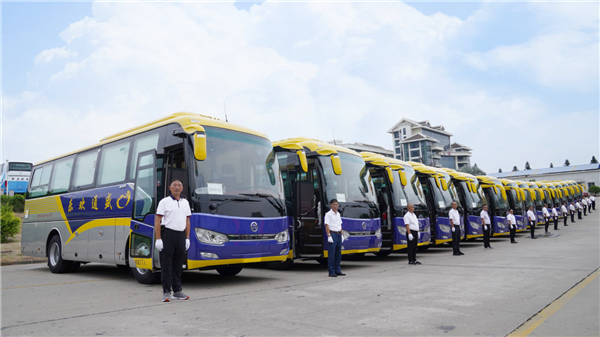 喜迎旅游市场回暖 金旅豪华商务旅游车批量交付贵州