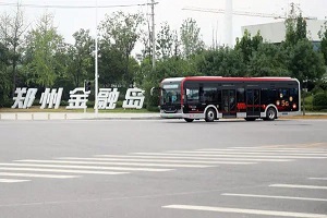 颠覆你对公交车的认知！宇通自动驾驶公交在郑州开跑