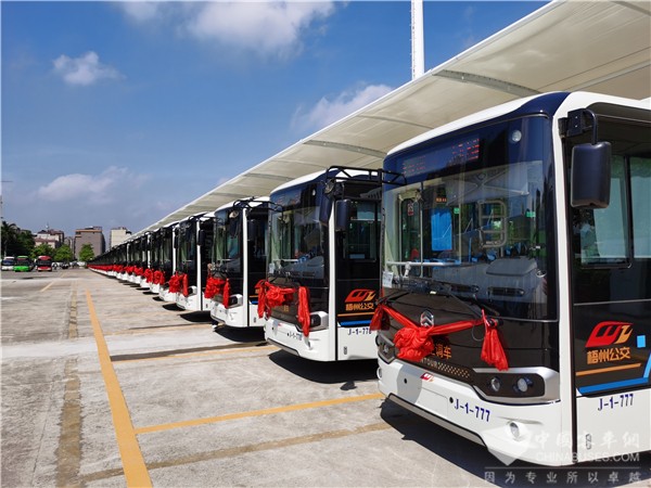 科技时尚点缀城市生活 60台金旅星途交付广西梧州