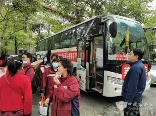 人人巴士：打造国内大循环的旅游平台