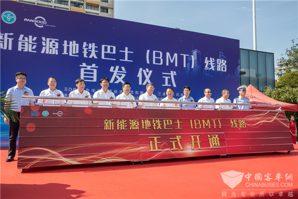 “内外兼修”的民心工程 金华新能源地铁巴士初体验