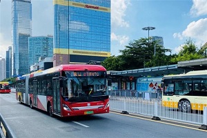 保障运力爱心服务，广州中车电动BRT全力保障学子在开学季顺利返校！