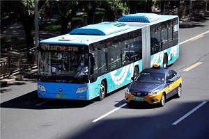 首都公交换新颜！福田欧辉客车换装“天空蓝”