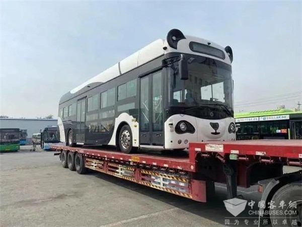 熊猫智能公交车现身辽宁，无人驾驶时代已来