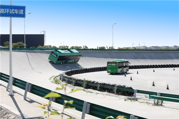 宇通携手百度 大型年度IP“宝藏中国”走进宇通!