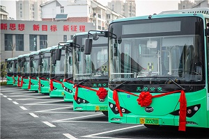 助力城乡公交绿色升级 比亚迪纯电动公交车批量交付安徽无为 