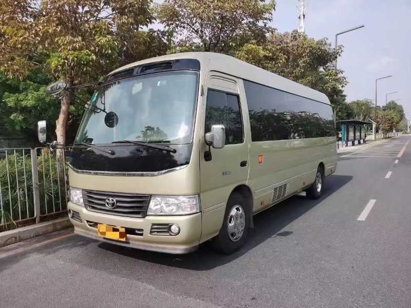 2017年6月 20座汽油丰田考斯特柯斯达中巴行政版