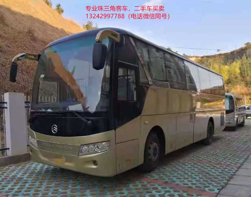 2013年12月 38座非营运气囊中门金旅6103型