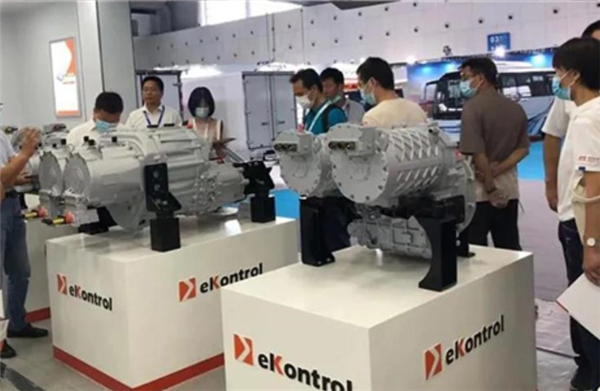 自主创新+国际合作 凯博易控商用车电驱动系统矩阵亮相世界电动车大会 