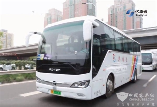 搭载亿华通系统的氢燃料电池客车圆满护航建党百年系列活动