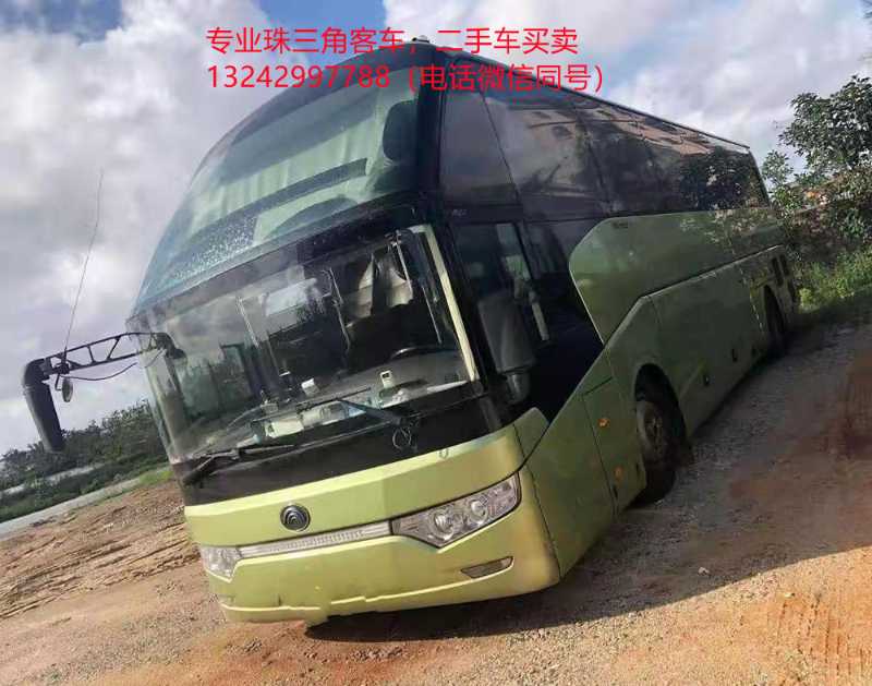 2016年6月 两台同款51座气囊中门宇通6122客车