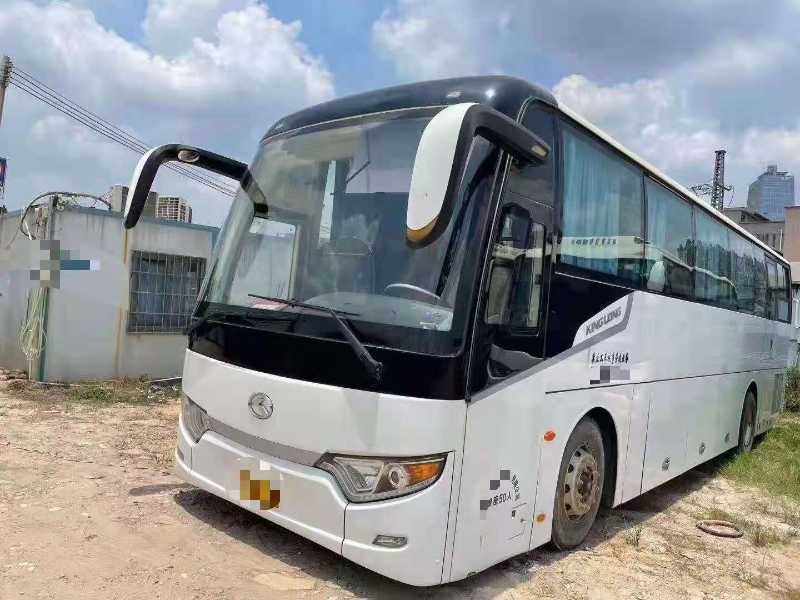 2016年5月 国五非营运50座大金龙6112型气囊客车 手动挡
