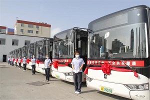 陕西榆林市民幸福事：亚星客车正式投入104路公交线路运营
