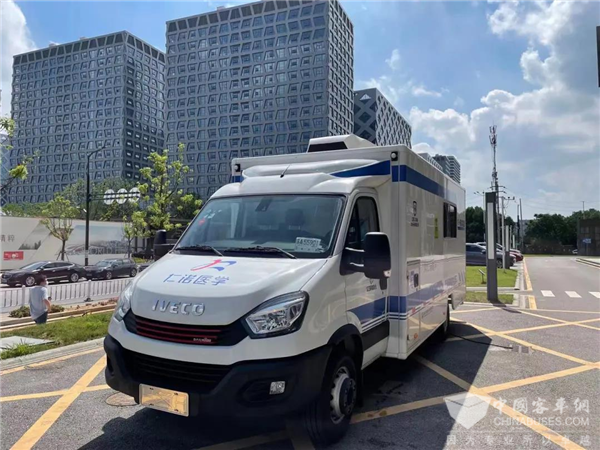 90分钟出报告! 依维柯移动核酸检测车高效助阵南京防疫