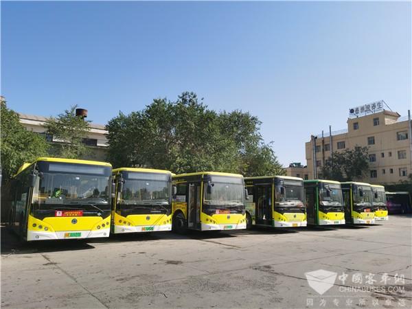 广西申龙迎来高光时刻，50辆新能源公交客车在乌鲁木齐“上岗”