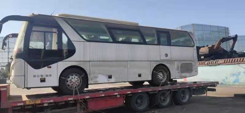 全新青年客车JNP6900V 38座玉柴发动机、国5客车无牌超低价处理