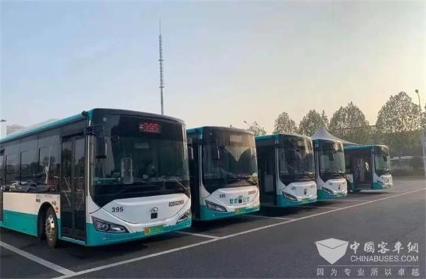 终于来了！武汉智能公交车上路