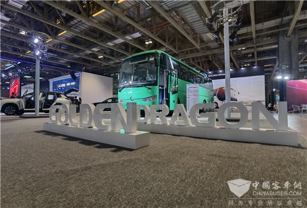 助建“零碳城市” 金旅两款新能源客车澳门吸睛