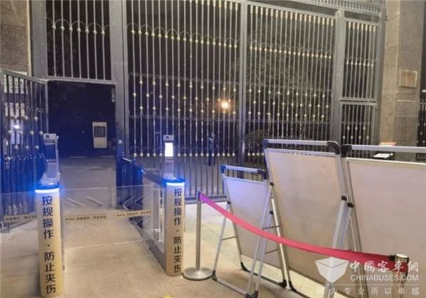 延安全市通村客运停运7天，城区内公交停运1天，非必要不出行