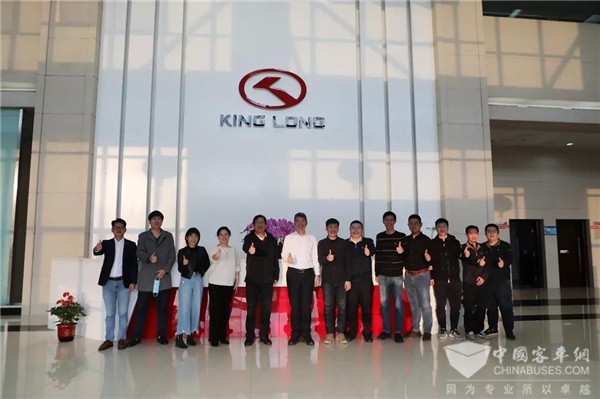 金龙客车携手百度 擘画自动驾驶新蓝图